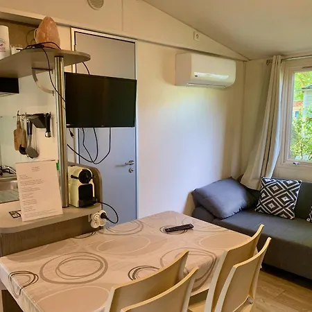 Mobilhome L'aincontournable - 6 Personnes - Clim - Terrasse Poncin